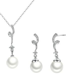 OLIVIE Stříbrná perlová sada JUMEIRA 5955 Ag 925; ≤5,2 g.