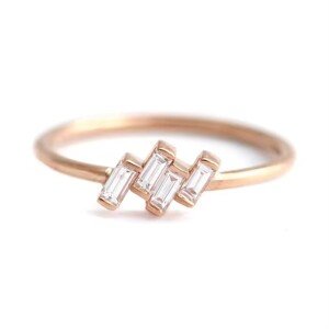 OLIVIE Stříbrný prsten PATRISHA ROSE 8862 Velikost prstenů: 4 (EU: 47-48) Ag 925; ≤0,8 g.