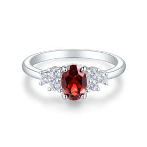 OLIVIE Stříbrný prsten PŘÍRODNÍ GRANÁT 8932 Velikost prstenů: 11 (EU: 65-67) Ag 925; ≤2,3 g.